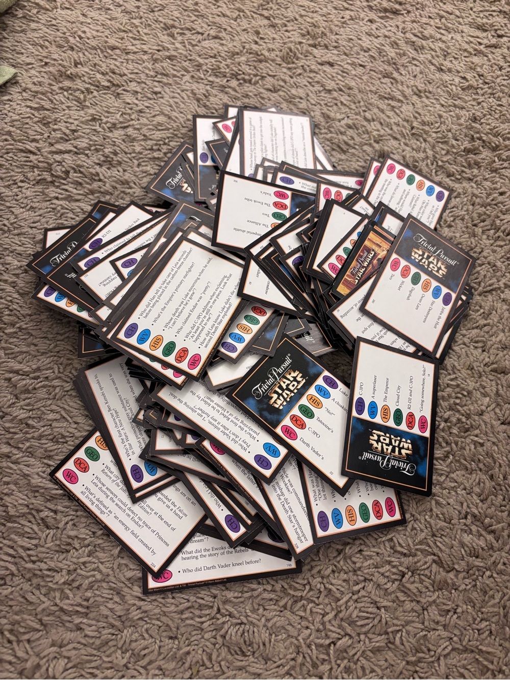 Trivial Pursuit Star Wars  1997  Trivia Cards Only Mixed Lot 230 replacement